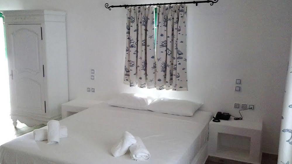 Aparthotel Viva Mare Foinikounta Finikounta Esterno foto